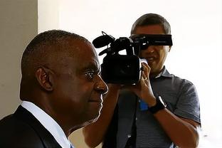 乌加特：贝尔萨注重压迫进攻，恩里克强调球权控制